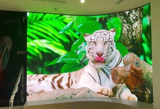 Panneau de location de 640x640mm 3840Hz à rafraîchissement élevé Kinglight SMD couleur pleine écran LED super mincep2,5,3840hz taux de rafraîchissement,carte Novastar