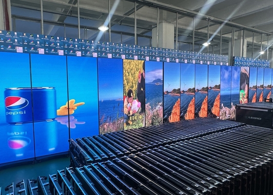 Écran d'affichage vertical d'affichage publicitaire P2.5 Petite hauteur Smart Indoor 1R1G1B Écran LED HD