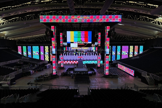 Écran d'aluminium à moulage sous pression Installation fixe/location Salle de conférence personnalisable Ultra HD P2.5 Petit écran LED à couleur complète intérieur