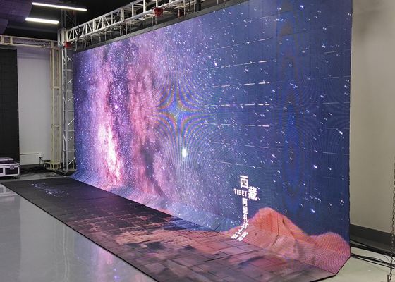 Écrans LED d'étape avec tension d'entrée AC90-240V, circuit intégré de commande MBI5020 et optimum de 600W/m2