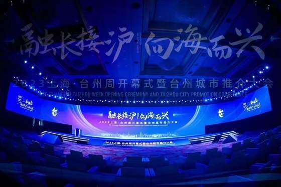 Location d'un stade extérieur imperméable à l'eau 5500cd/M2 P10 Écran LED du stade