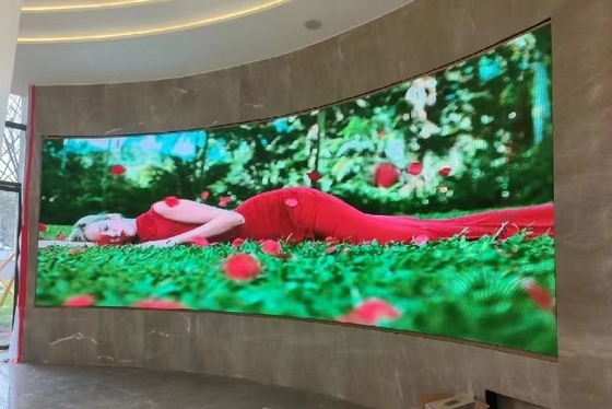 Écran LED haute résolution P2.6 Écran LED couleur entière intérieure avec 160000 pixels/m sup2 500*500mm Taille du module