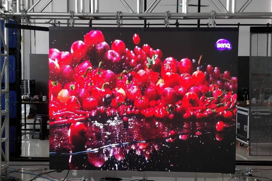 Centre commercial mode pleine couleur P3.91-7.82 Écran LED transparent Mur de rideau en verre