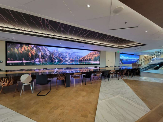 Affichage LED à couleur complète à l'intérieur pour des solutions de marketing numérique et une installation et un transport faciles avec une cote IP élevée et des détails d'image parfaits pour les pixels
