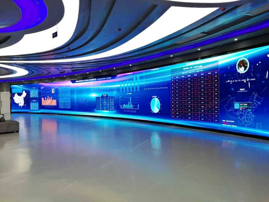 SCX LED P5 Affichage LED intérieur avec 100 000 heures de durée de vie à 50% de luminosité et CAT5 Cable à mode unique Distance de commande par fibre