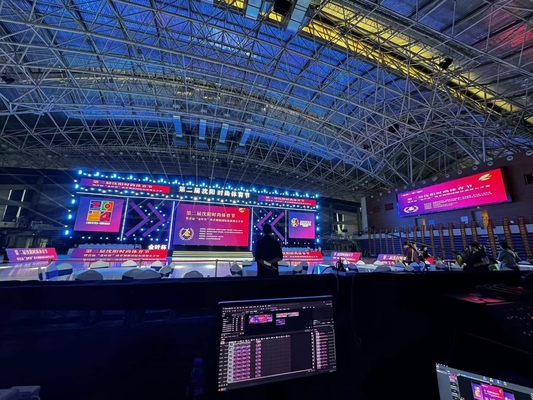 Affichage LED de location haute définition 27778 points/m2 Densité de pixels pour le stade