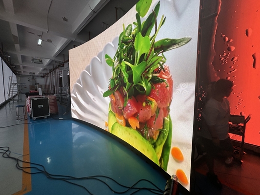 Affichage intérieur Publicité Écran LED P2.5 Taux de rafraîchissement élevé HD 160000 points Couleur simple et double sans fantôme