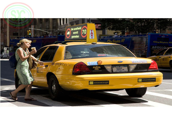 Lampes à LED blanches sur le dessus du taxi Panneau LED affichage LED extérieur P5 P6 P10 Écran LED Contrôle WIFI