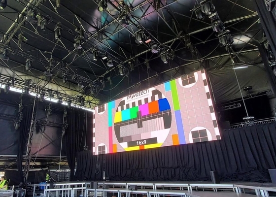 HD Location Flexible Flicker Free P10 LED Display Box 1/4 Mode de numérisation IP67