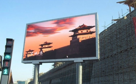 Affichage LED plein couleur extérieur personnalisable pour la publicité avec réglage de la luminosité et des réglages de couleur pour un affichage optimal