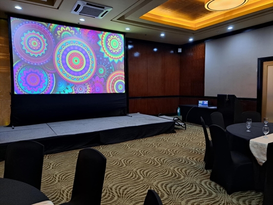 Affichage LED SMD intérieur P2 Écran flexible haute résolution HD
