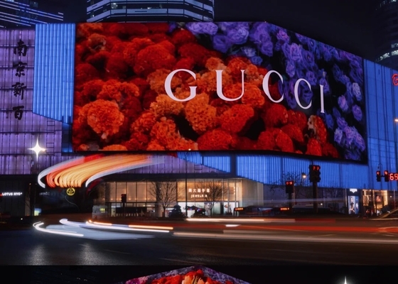 Écran LED de publicité extérieure en fer et en acier sous pression à l'eau P2 pleine couleur