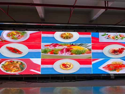 Affichage LED couleur complète à l'intérieur avec une configuration de pixels de 4 mm et 62500 pixels par mètre carré pour une haute résolution