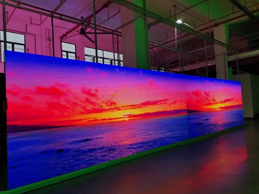 Processus de haute précision P3 Affichage LED plein couleur intérieur avec une installation et une maintenance pratiques dans diverses industries