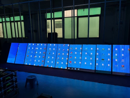 P4 Écran mural vidéo LED à l'intérieur en pleine couleur 80*40 Résolution de module Panneaux d'affichage publicitaires