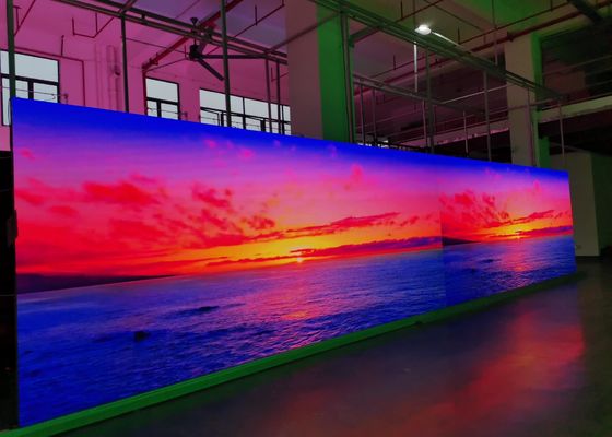 Bon prix Écran LED résistant à l'eau extérieur 320*160MM P4 Écran de cinéma LED intérieur en ligne