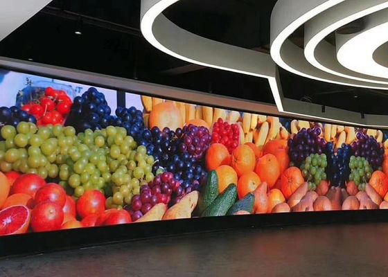 Bon prix Affichage LED à couleur complète pour la publicité intérieure en ligne