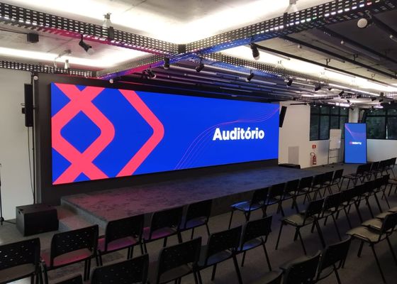 Affichage LED couleur complète intérieur 4 mm Pixel Pitch SMD2121