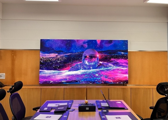 Écran de relief d'art à LED 3840Hz à haut rafraîchissement SMD2020 Affichage à LED à couleur complète intérieur P2.5 Location