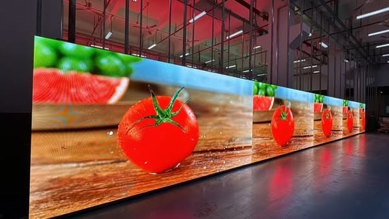 Écran personnalisé Dimensions de la location affichage LED avec rapport de contraste 3000 1 et consommation moyenne 438Watt/m2