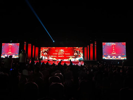 SCX LED Rental P4 Intérieur Écran à LED pleine couleur 512x512mm Fermeture rapide Éclairage mince panneau d'armoire LED pour le mur vidéo LED arrière de la scène