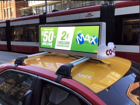 Configurations 1R1V1B et carte d'écran LED de voiture standard CE/ROHS/FCC/ISO2001 pour les exigences du client