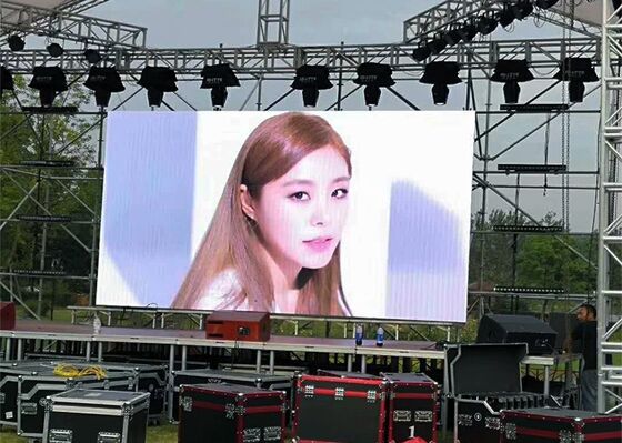 SCX LED P6 Affichage LED plein couleur extérieur pour la publicité avec un taux de rafraîchissement élevé 3840hz