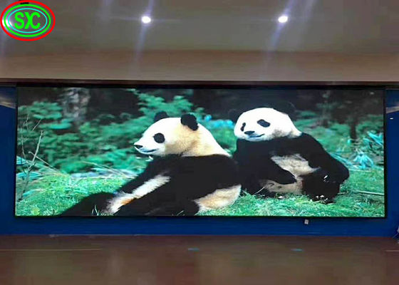 Bon prix Panneau publicitaire COB P2.5 à LED couleur intérieure à petits pixels, affichage LED couleur intérieure 16 bits en ligne