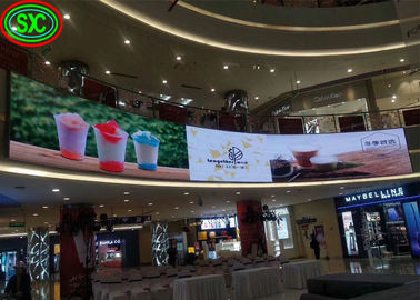 Écran courbé intérieur à LED pleine couleur Publicité Mur vidéo courbé Flexible
