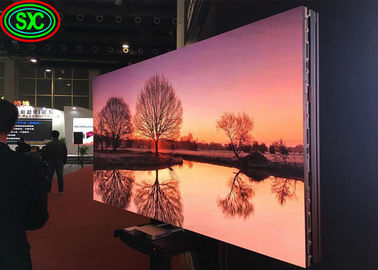 Pixel Pitch 2,5 mm Affichage LED fixe à l'intérieur Vidéo 1080p Aluminium sous pression