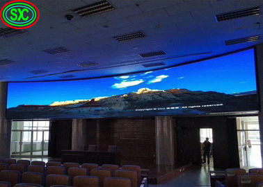 Écran de panneau LED géant de la vidéo murale P2 P3.91 Publicité intérieure Boîte incurvée Affichage LED plein couleur intérieur