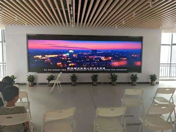 Image d'écran LED à l'intérieur à couleur complète pour affichage vidéo HD