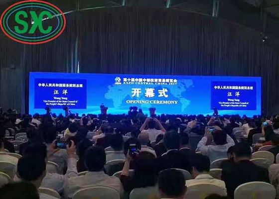 Écran LED plein couleur pour la location extérieure, affichage vidéo transparent de 6 mm de pixel pitch