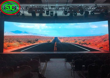 Écran LED incurvé publicitaire intérieur/extérieur IP34 Pas de pixel 3,91 mm écran led incurvé