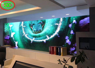 Vidéo en couleur 1080p HD Écran LED de haute qualité Taux de rafraîchissement élevé Noir SMD intérieur