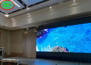 Taux de rafraîchissement élevé En arrière-plan de la scène Grand module magnétique P2 Affichage LED Mur vidéo
