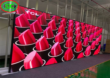 Module d'écran de location courbé P3.91 P4.81 Affichage LED en couleur intérieure 500*1000 mm Encastrement en aluminium