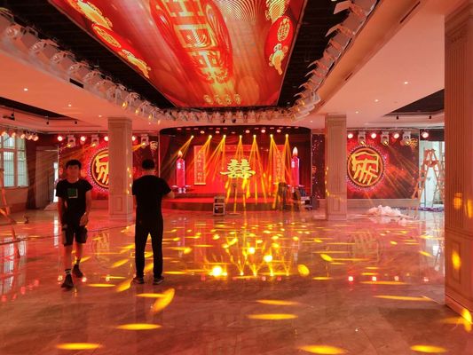 Écran de mur vidéo LED intérieur P4 couleur complète Économie d'énergie pour la salle de réunion de l'église