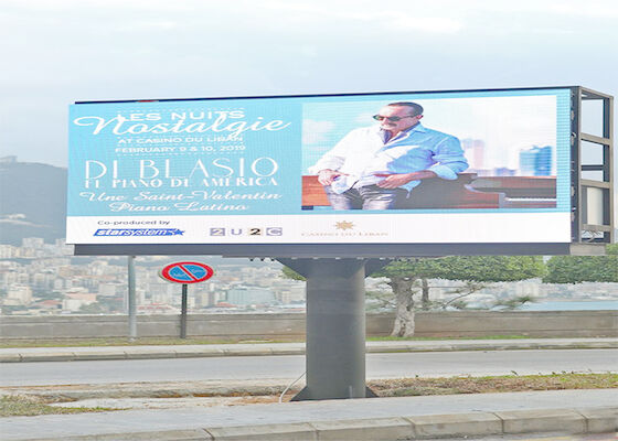 Écran d'affichage LED plein couleur P10 résistant à l'eau en extérieur Affichage publicitaire avec colonne