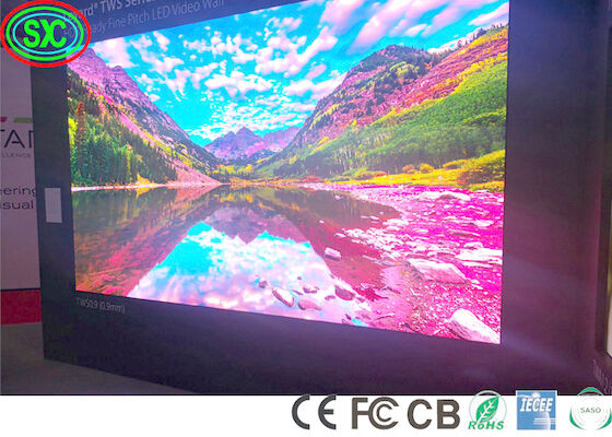 FCC 400W/m2 Affichage LED intérieur fixe Tache 2,5 mm Affichage LED à couleur complète intérieur