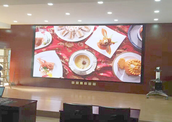 Affichage LED à couleur intégrale intérieur Écran HD P3 Installation fixe étape LED mur vidéo