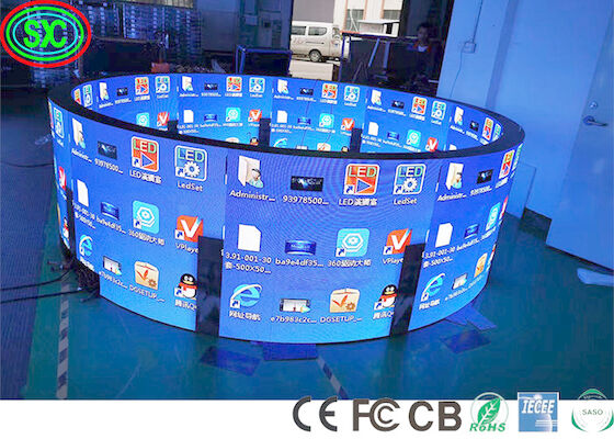 P2 P4 SMD2121 1000nits Affichage à LED flexibles courbes 1R1G1B écran à LED couleur complète