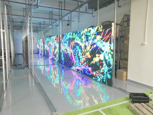 2000 cd/m2 Luminosité Écran LED transparent, Panneaux publicitaires à LED en couleur