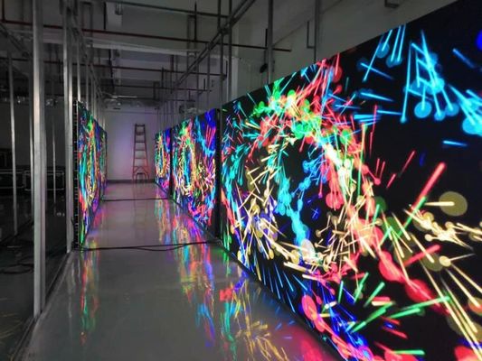 Matériau plastique Ultrafin écran LED à couleur complète Paroi vidéo transparente Équipé d'une lampe LED SMD2121