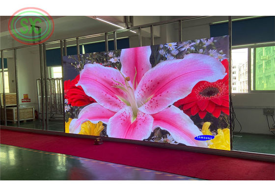 Écran LED transparent de type LED SMD2121 avec résistance à l'eau IP43 et poids du module 0,2 kg/PC