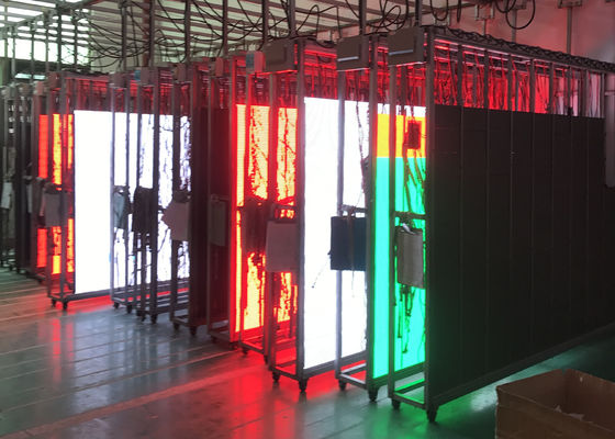 P2 Panneau d'affichage LED à couleur complète à l'intérieur 2 mm Pixel 250000/M2 Densité