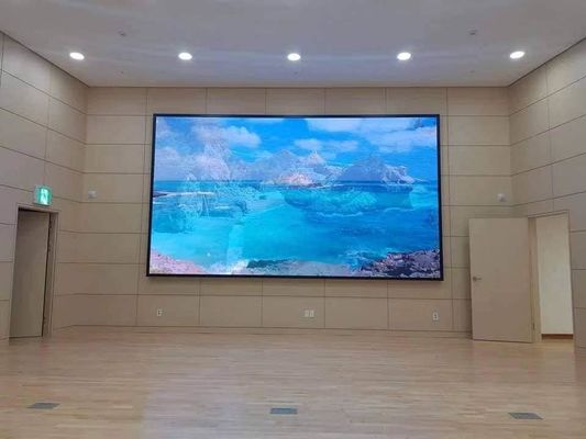 l'arc pour le meilleur affichage LED couleur entière intérieure est sur SCX LED a-t-il couvert avec notre P5 640x640mm écran de location LED pour les événements de concert et plus