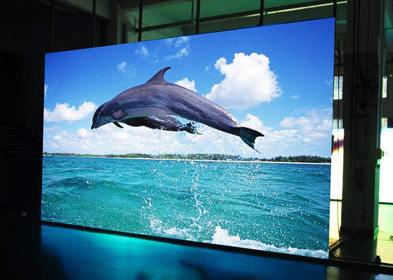 Bon prix Affichage mené par location de l'intense luminosité p3.91 pour la pièce d'exposition, location visuelle menée de mur en ligne