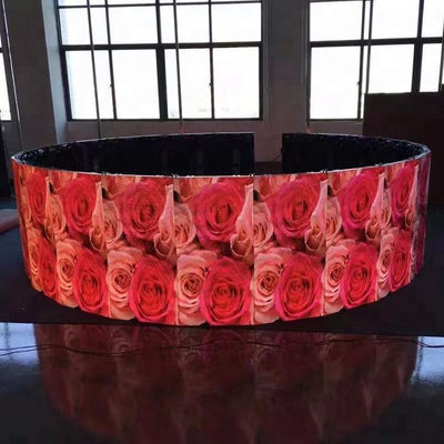 Écran colonne LED cylindrique couleur 3,91 mm pour extérieur