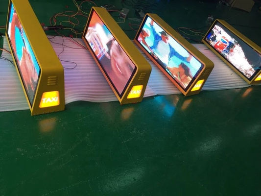 Bon prix Mode de conduite Affichage de panneau LED de commande asynchrone de voiture avec tension DC 5V et résolution d'écran 384*128 points en ligne